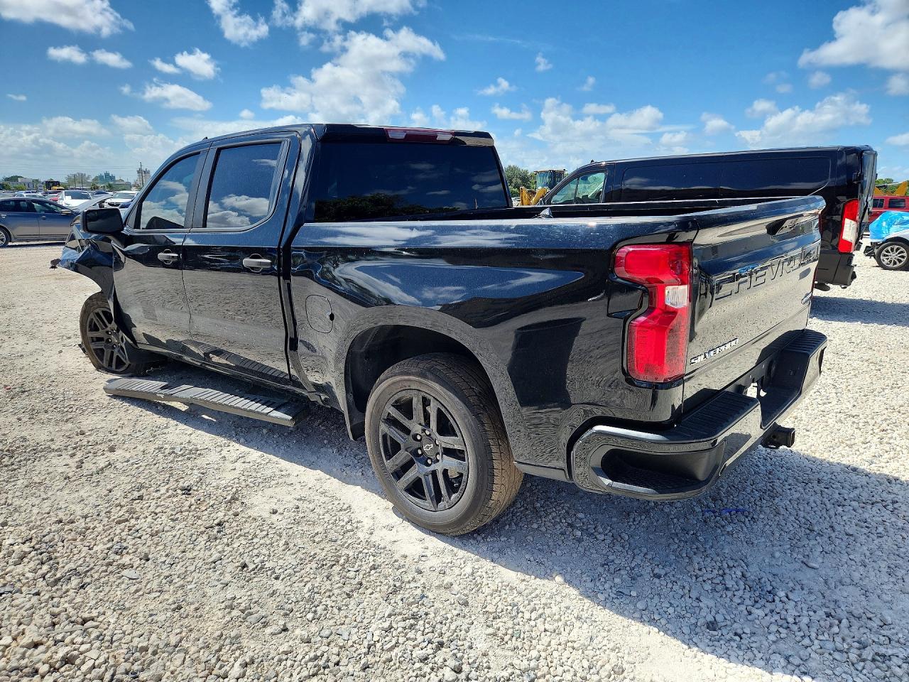 2022 CHEVROLET SILVERADO C1500 CUSTOM — снимка 2
