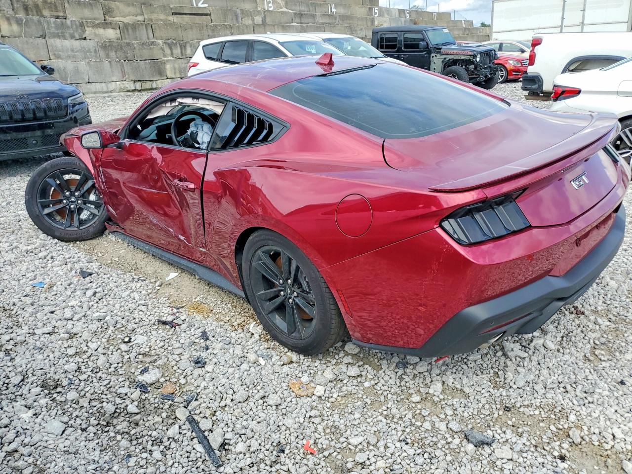 2025 FORD MUSTANG GT — снимка 2