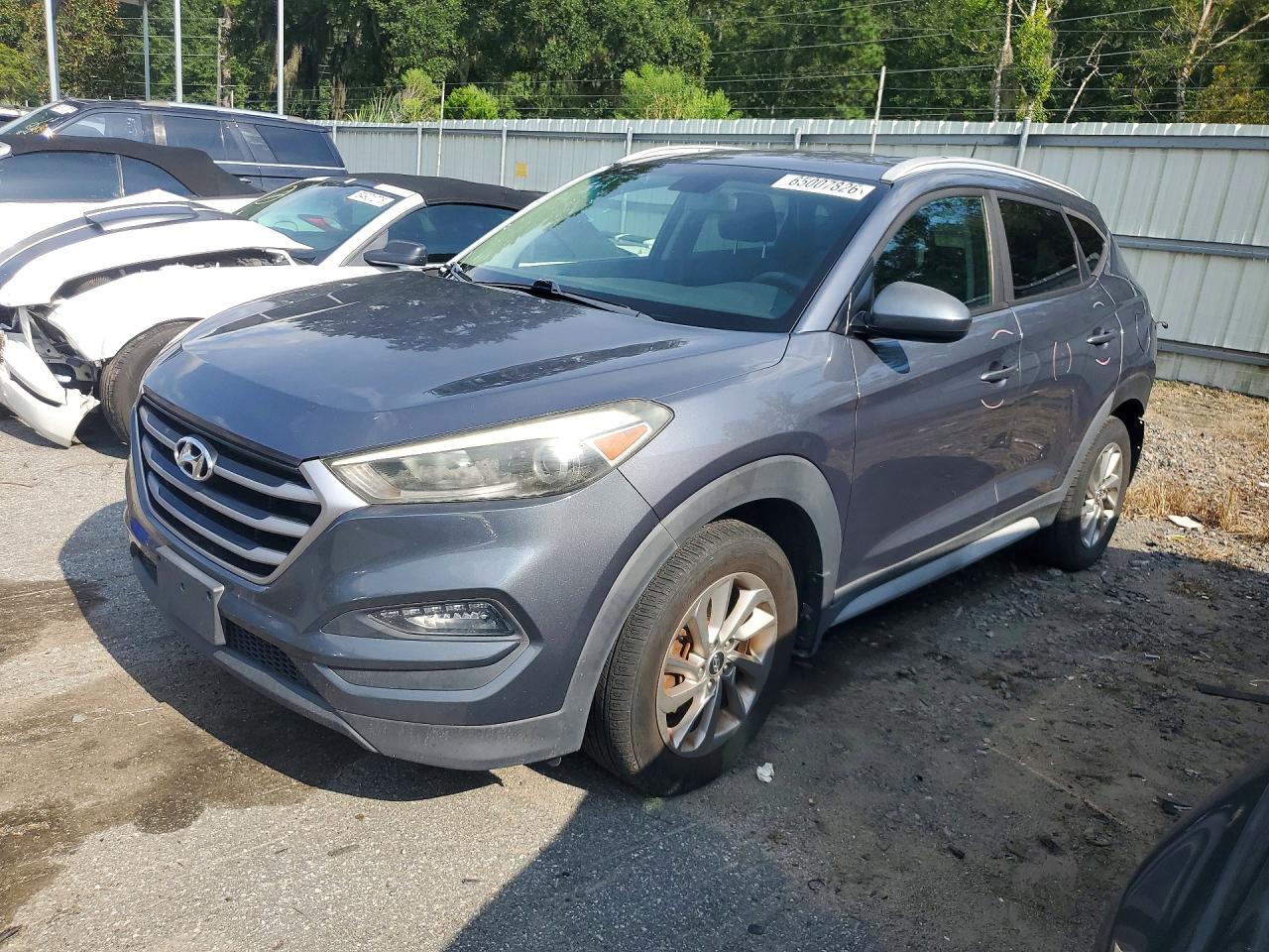 2017 HYUNDAI TUCSON SE