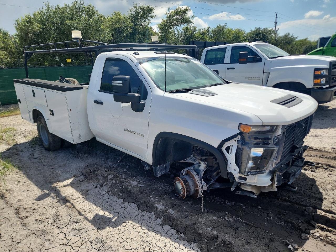 2023 CHEVROLET SILVERADO K3500 — снимка 4