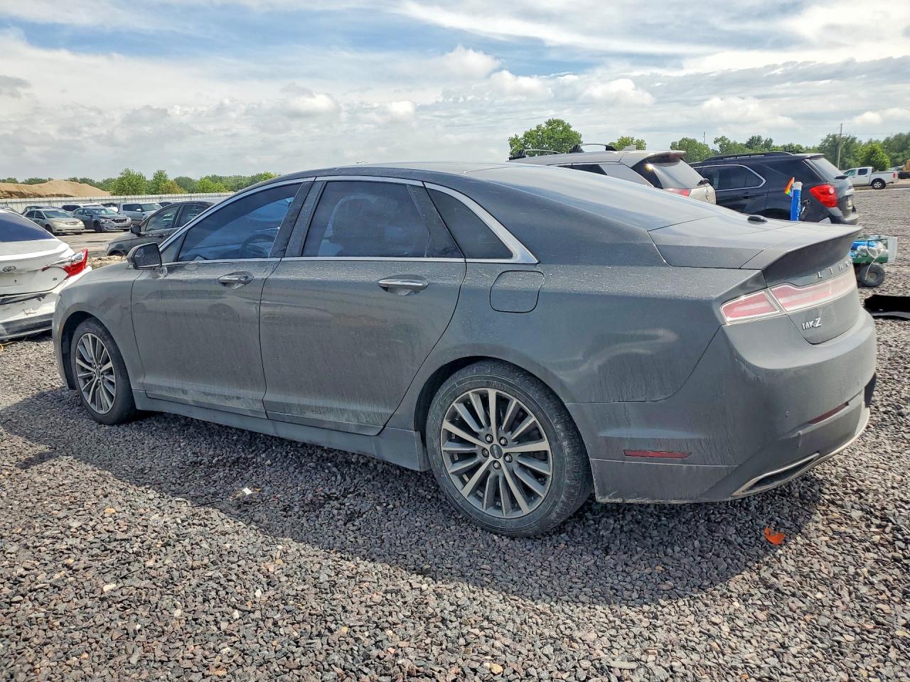 2017 LINCOLN MKZ HYBRID PREMIERE — снимка 2