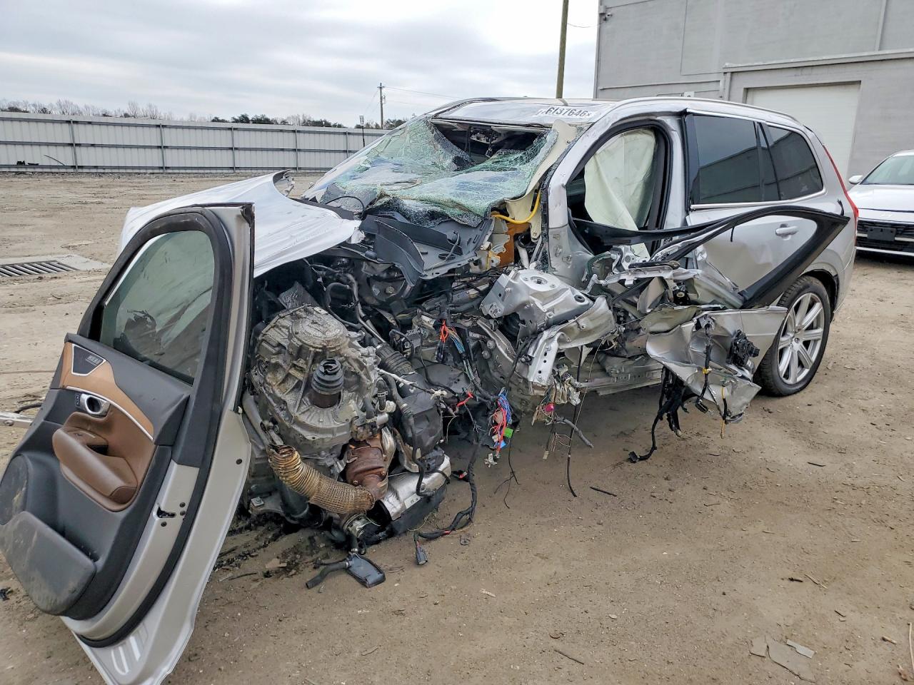 2018 VOLVO XC90 T6