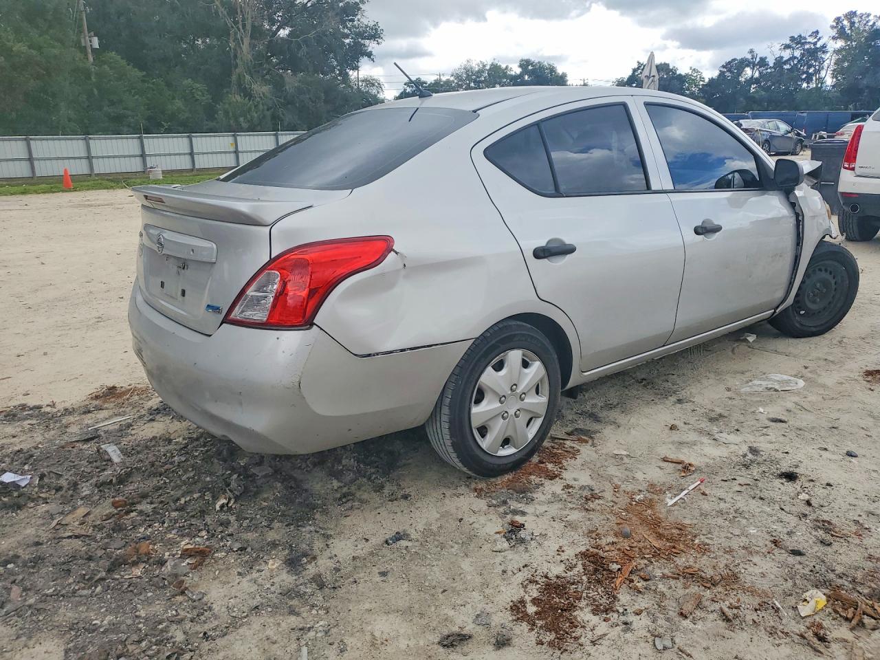 2015 NISSAN VERSA 1.6 S PLUS — снимка 3