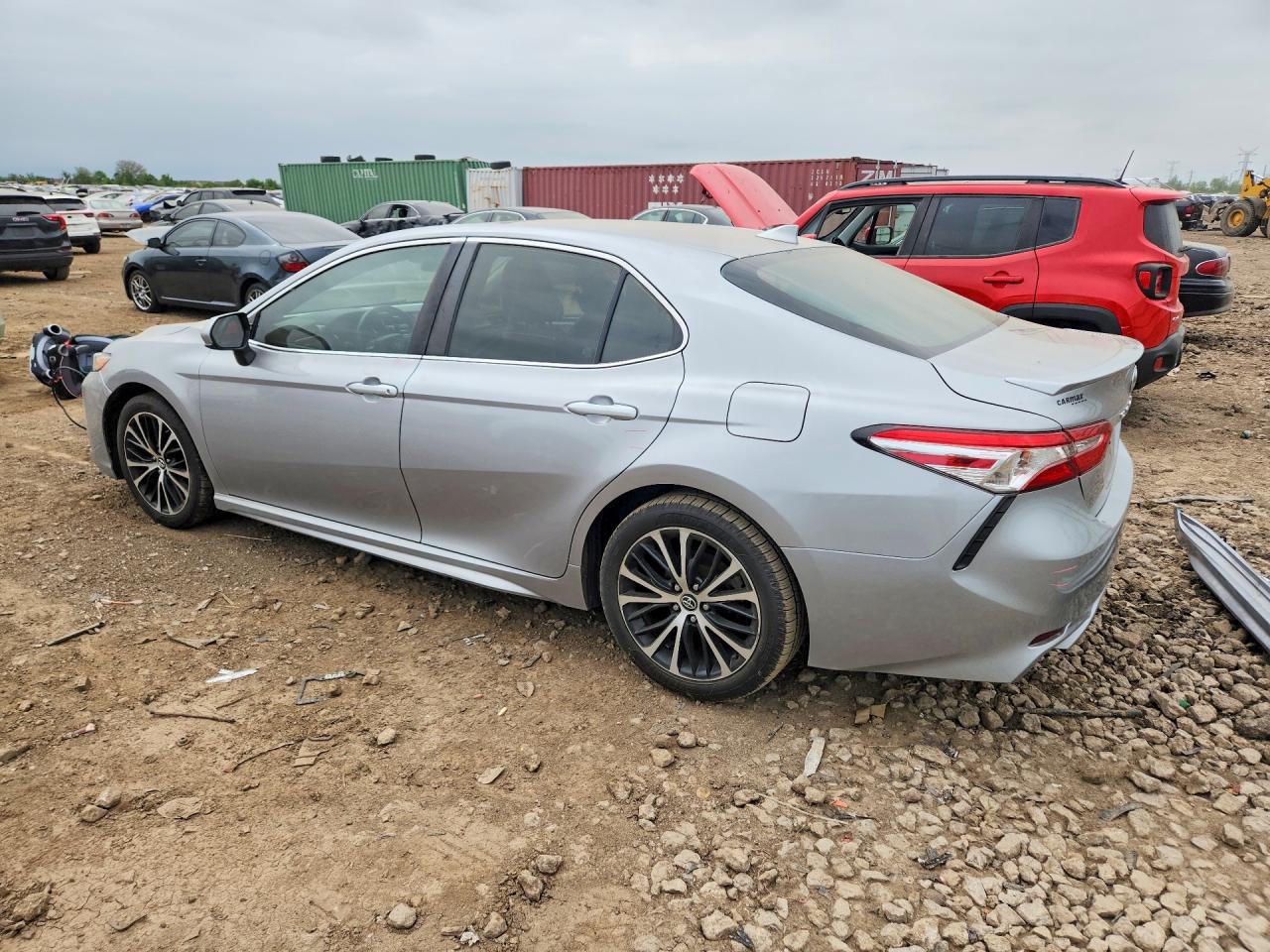 2020 TOYOTA CAMRY SE — снимка 2