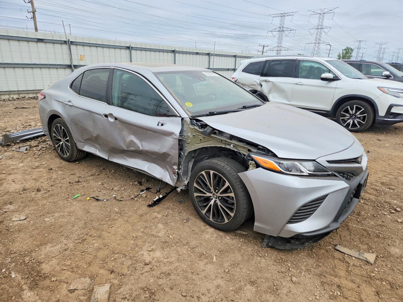 2020 TOYOTA CAMRY SE — снимка 4