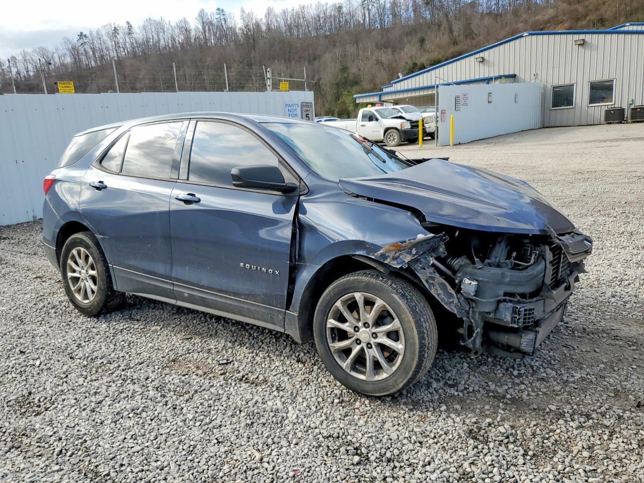 2019 CHEVROLET EQUINOX LS — снимка 4
