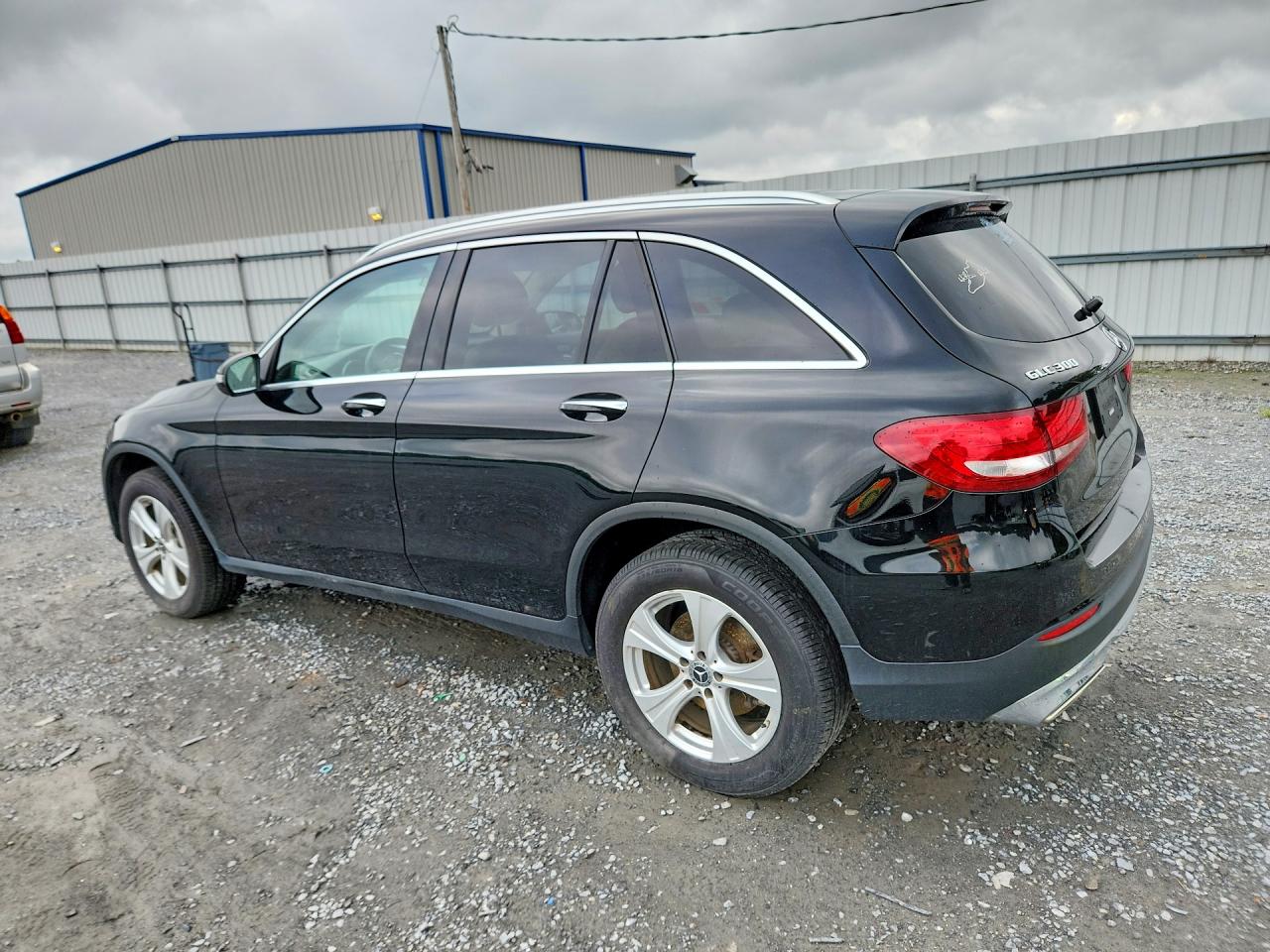 2017 MERCEDES-BENZ GLC 300 — снимка 2