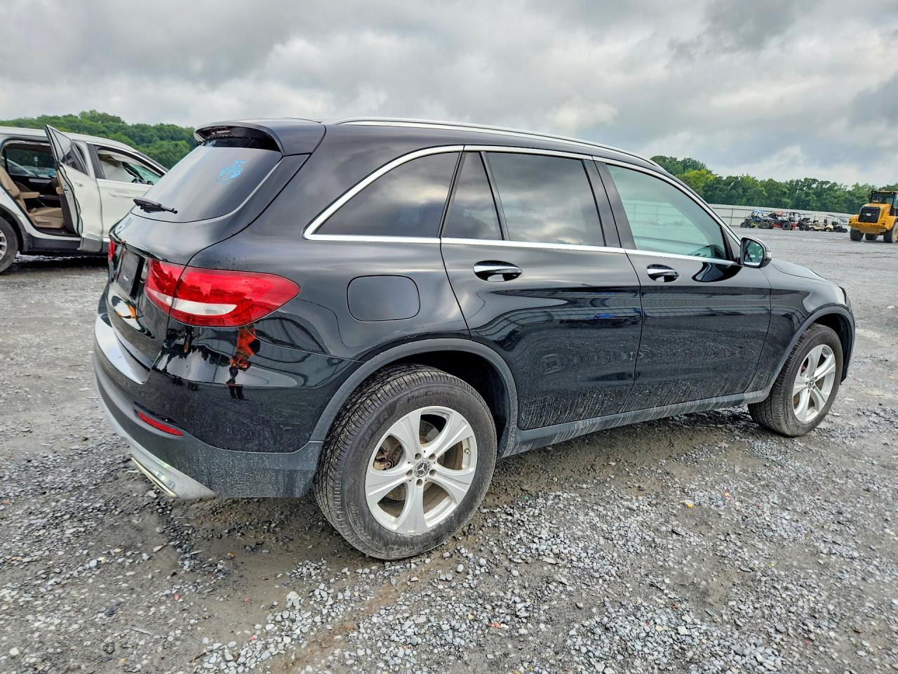 2017 MERCEDES-BENZ GLC 300 — снимка 3