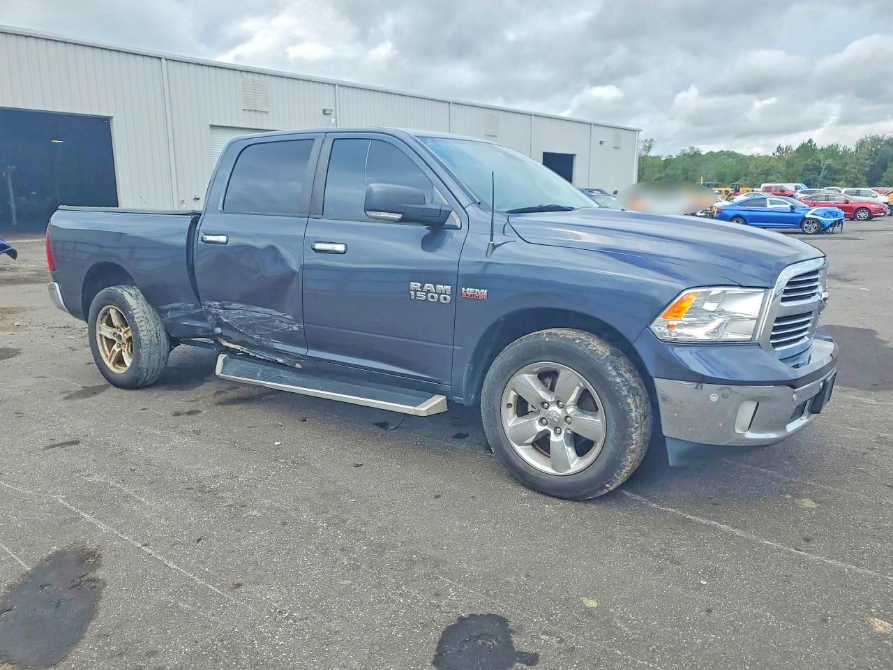 2017 RAM 1500 SLT — снимка 4