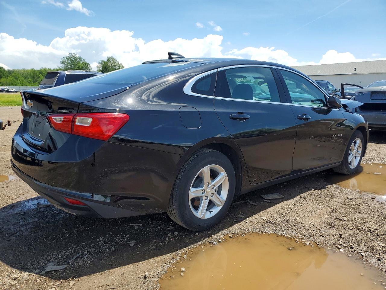 2025 CHEVROLET MALIBU LS — снимка 3
