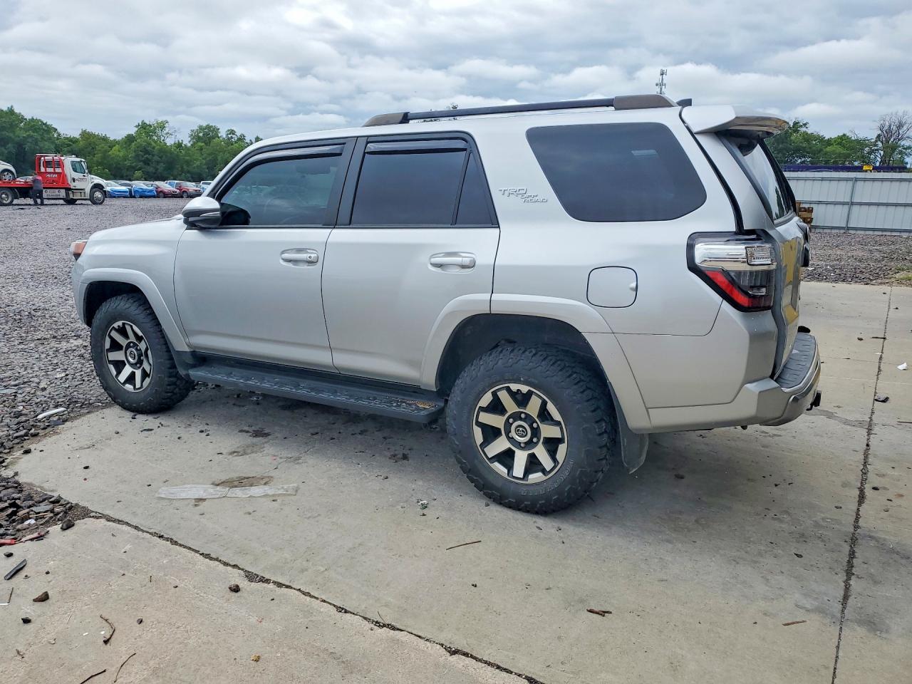2023 TOYOTA 4RUNNER TRD OFF-ROAD PREMIUM — снимка 2