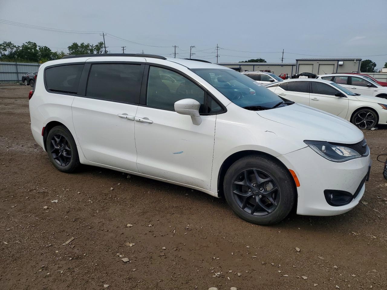 2019 CHRYSLER PACIFICA TOURING L — снимка 4