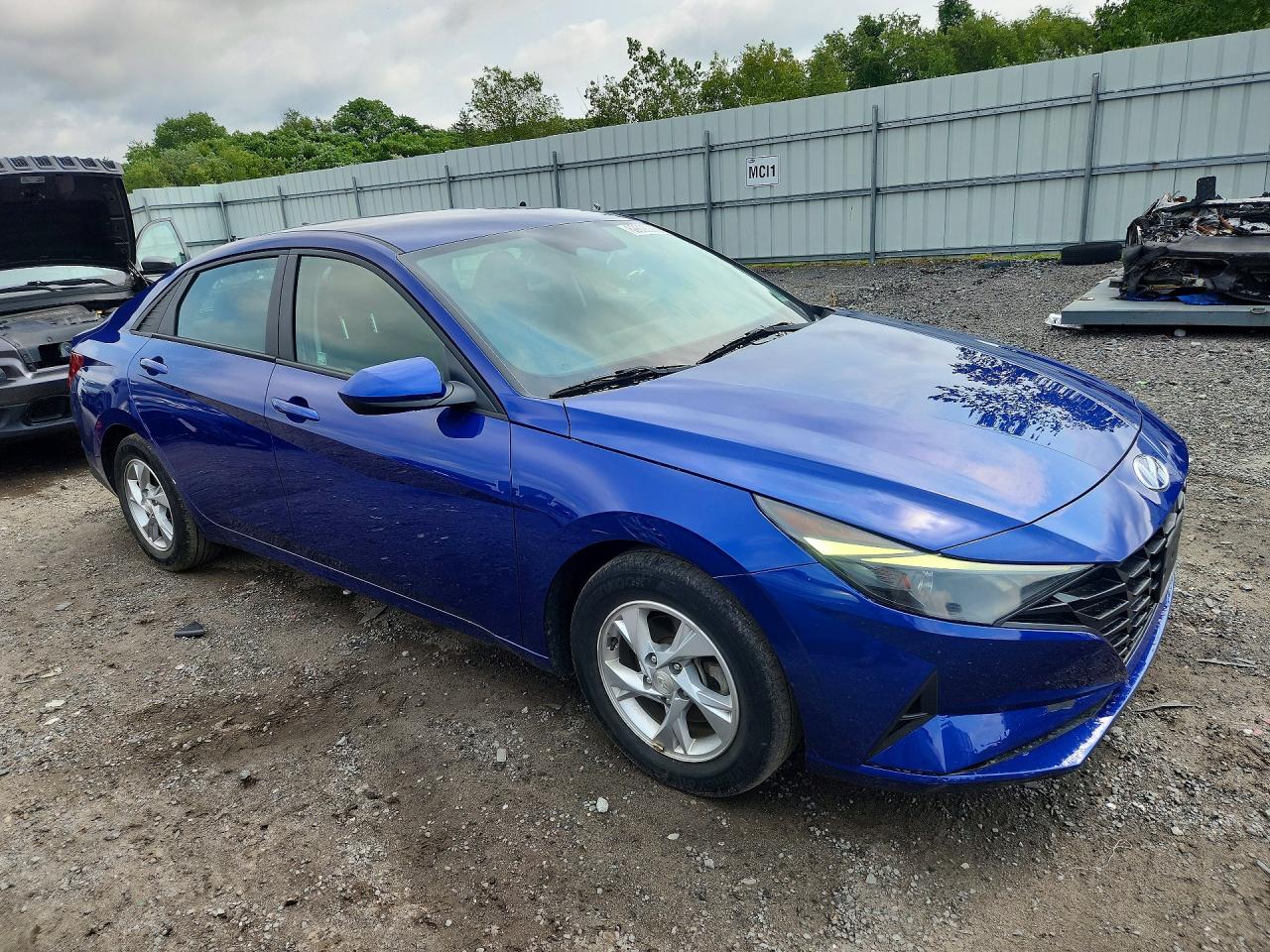 2021 HYUNDAI ELANTRA SE — снимка 4