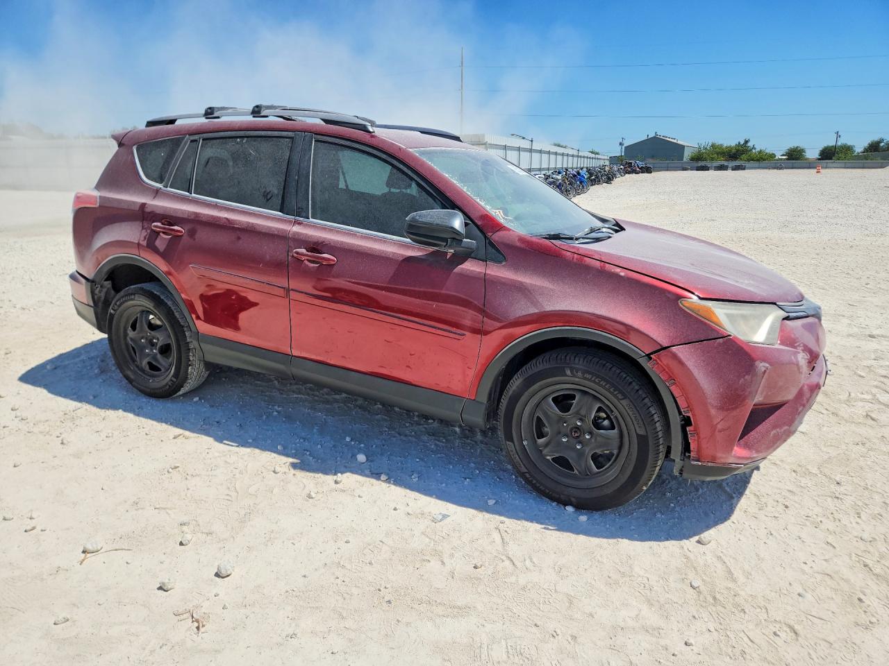 2018 TOYOTA RAV4 LE — снимка 4