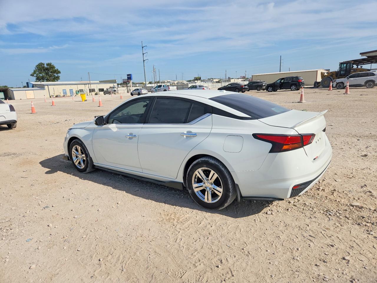 2020 NISSAN ALTIMA S — снимка 2