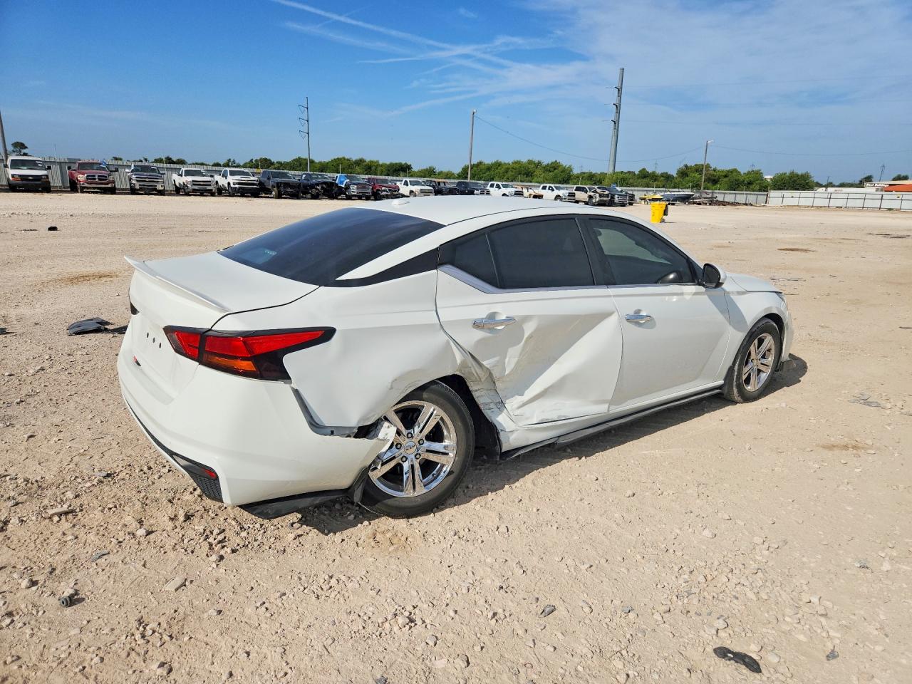 2020 NISSAN ALTIMA S — снимка 3