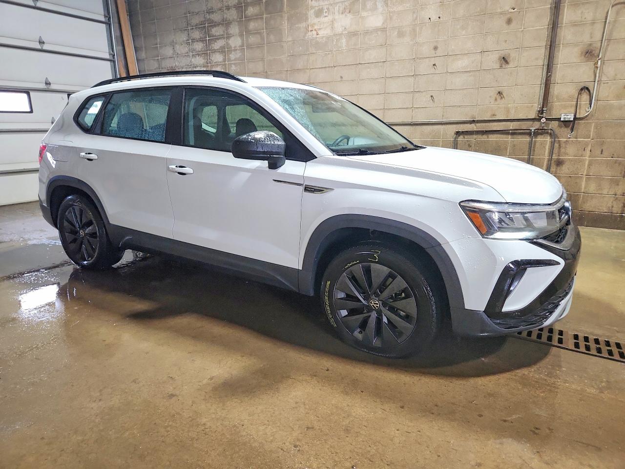 2022 VOLKSWAGEN TAOS S — снимка 4