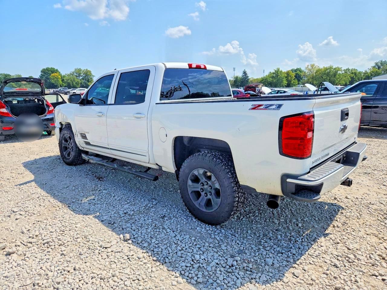 2017 CHEVROLET SILVERADO K1500 LT — снимка 2