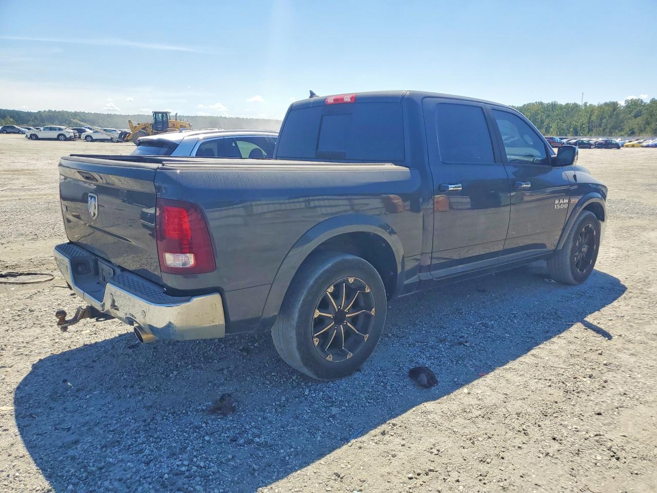 2015 RAM 1500 LARAMIE — снимка 3