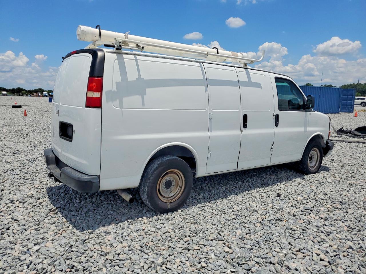 2017 CHEVROLET EXPRESS G2500 — снимка 3