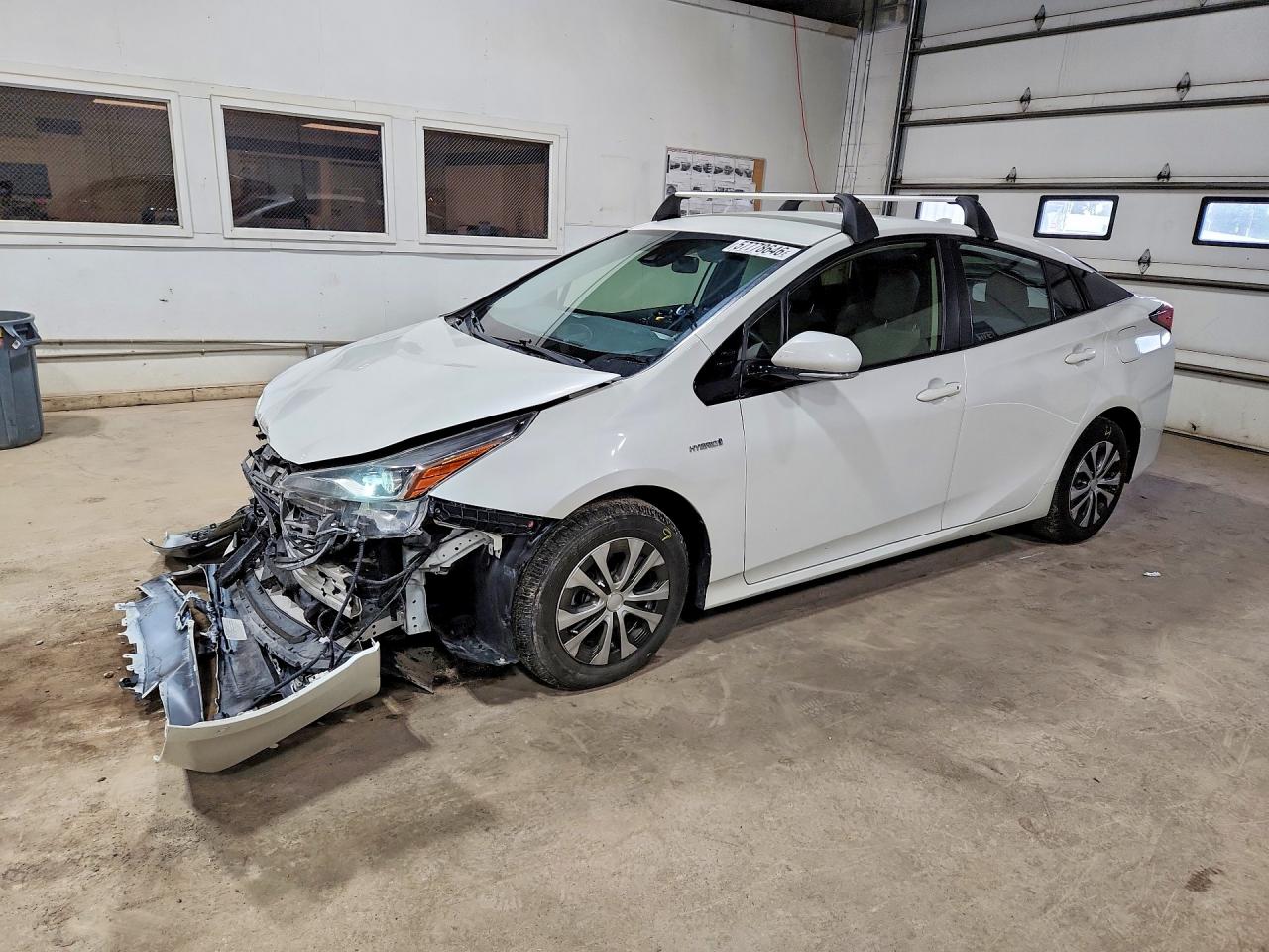 2019 TOYOTA PRIUS LE AWD-E