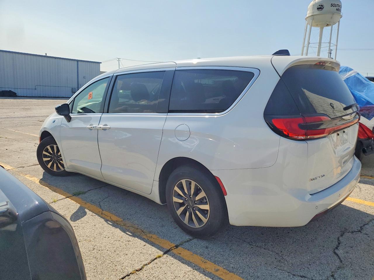 2024 CHRYSLER PACIFICA HYBRID SELECT — снимка 2