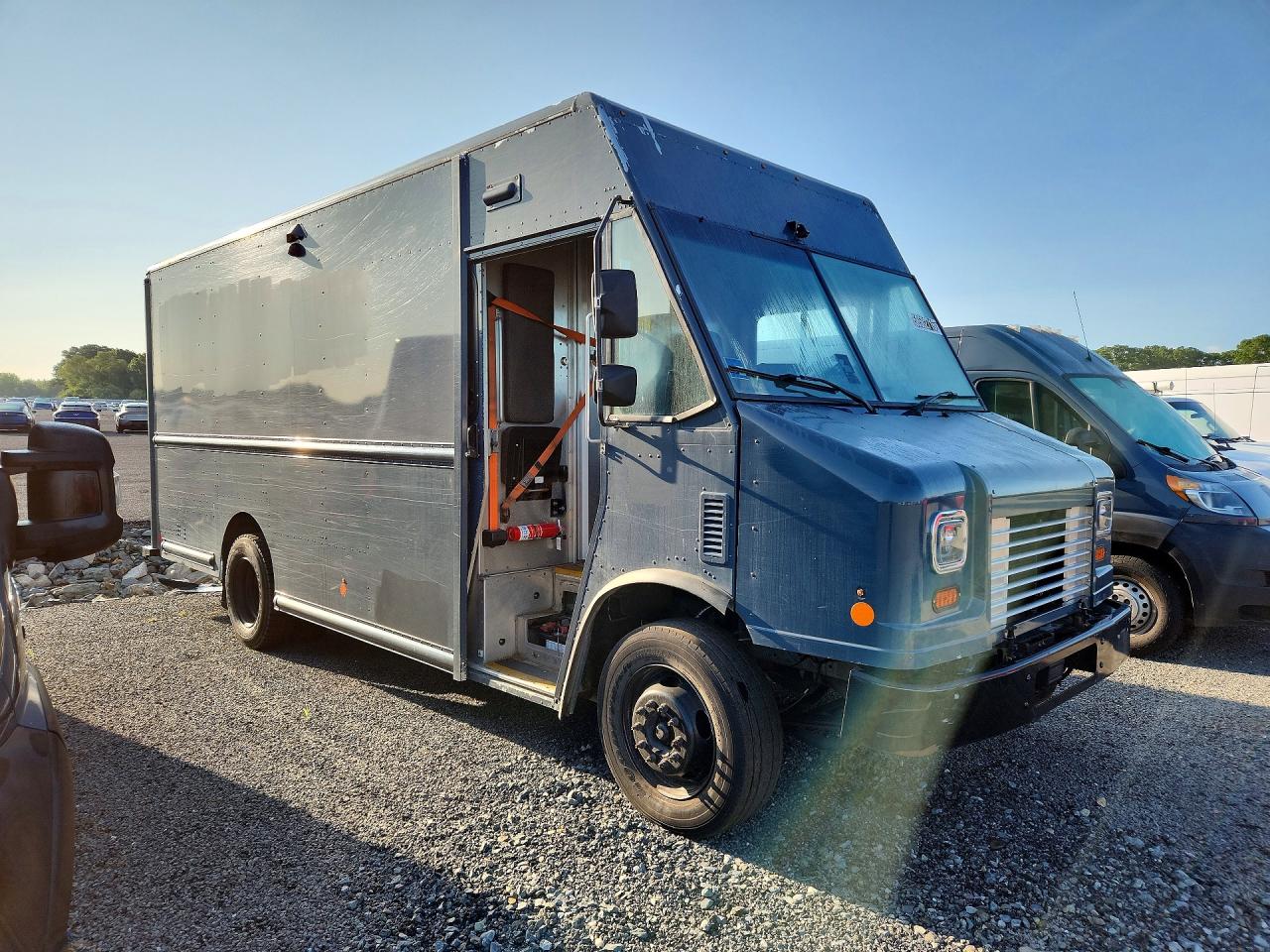 2021 FORD F59 — снимка 4