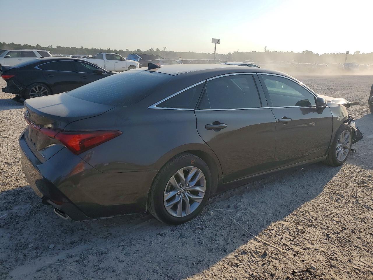 2019 TOYOTA AVALON XLE — снимка 3