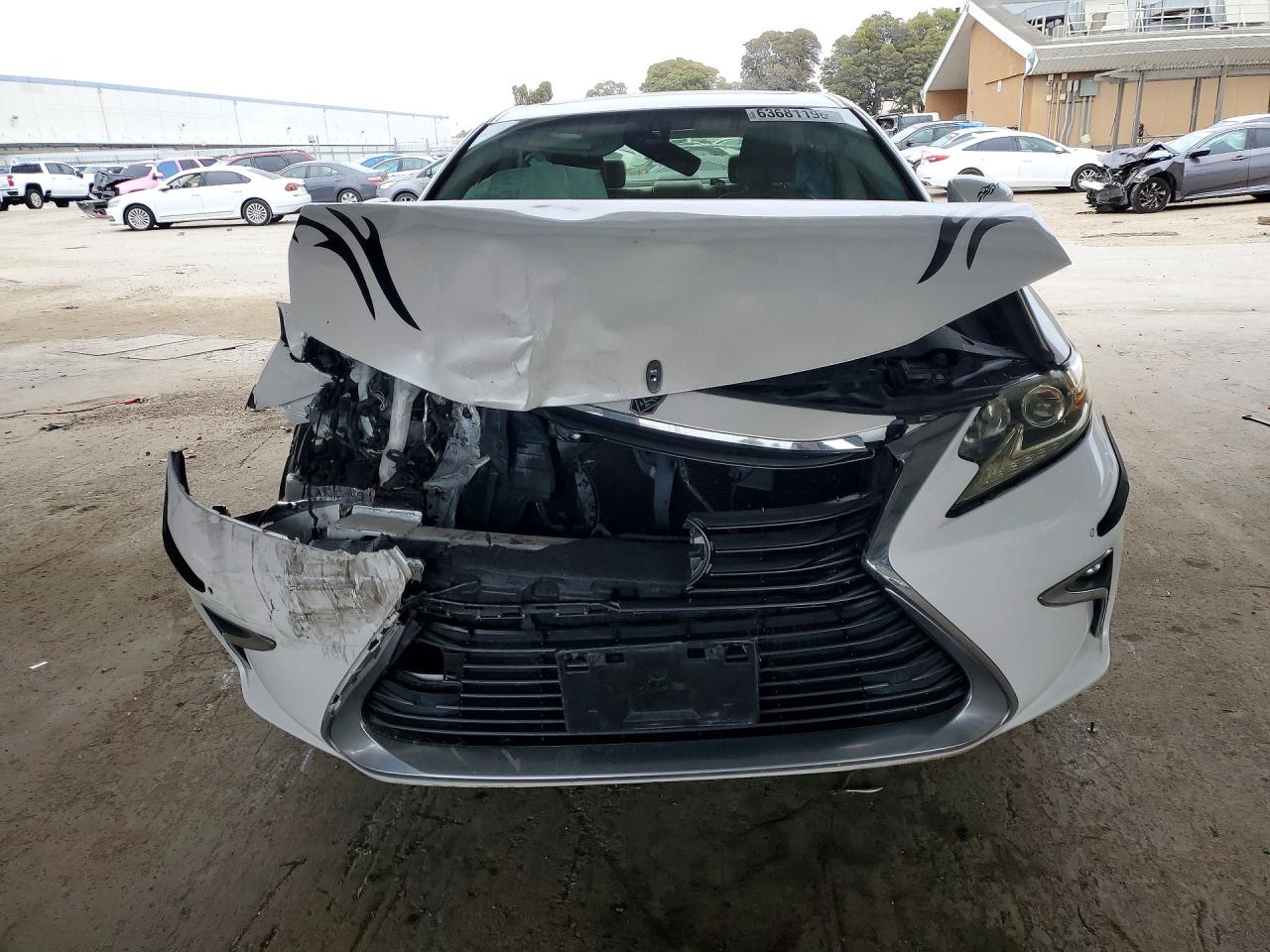 2016 LEXUS ES 350 — снимка 5