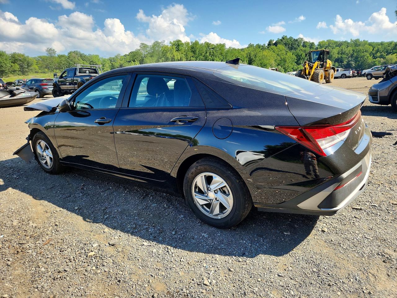 2025 HYUNDAI ELANTRA SE — снимка 2
