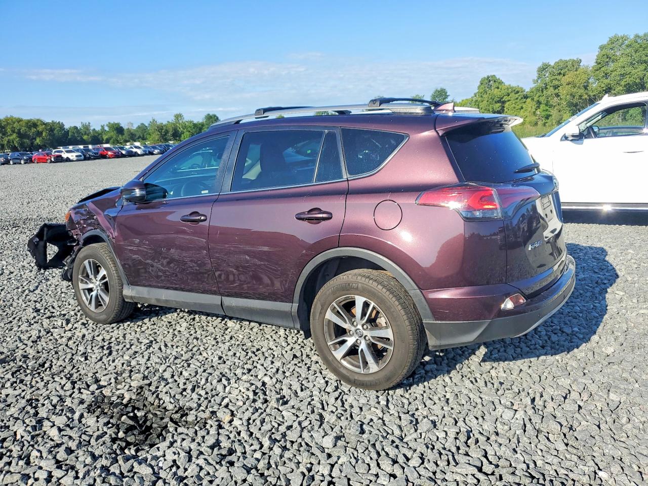 2018 TOYOTA RAV4 XLE — снимка 2