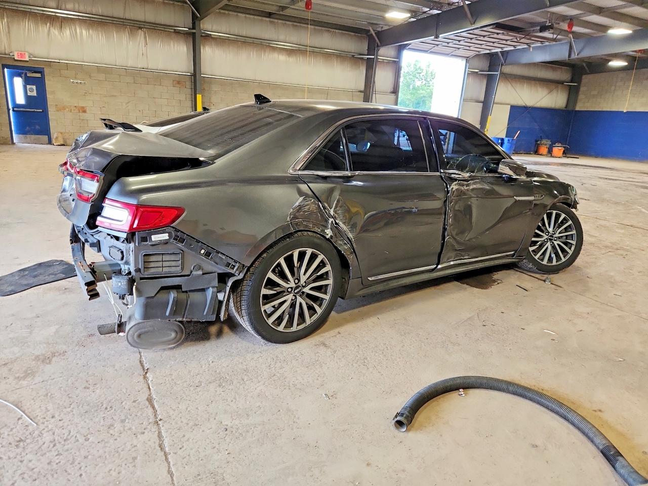 2019 LINCOLN CONTINENTAL SELECT — снимка 3