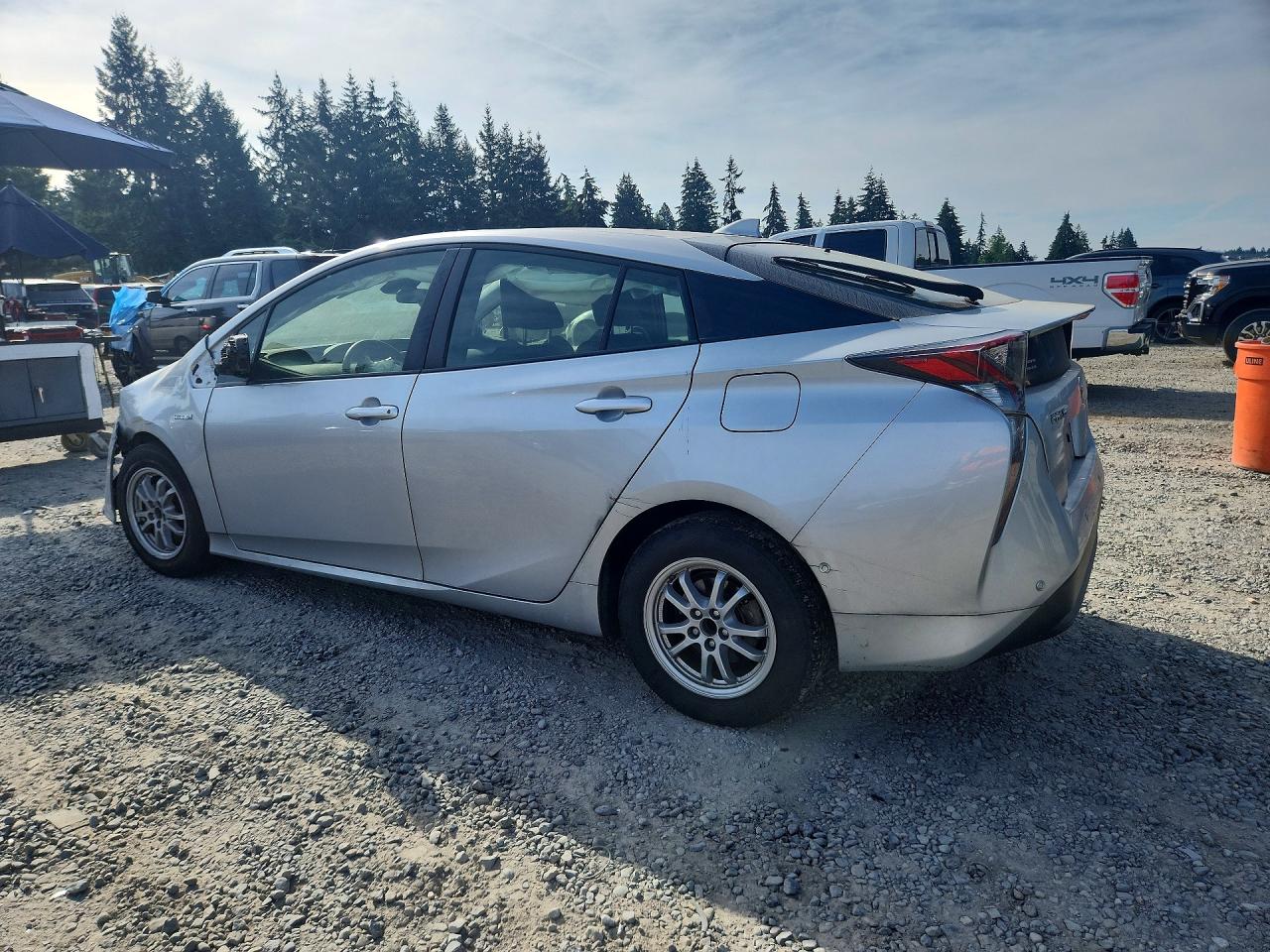 2017 TOYOTA PRIUS TWO — снимка 2