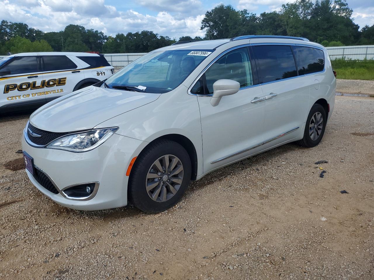 2020 CHRYSLER PACIFICA TOURING L PLUS