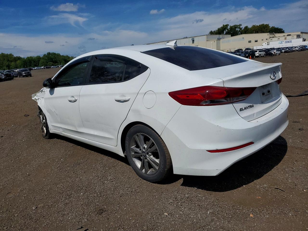 2017 HYUNDAI ELANTRA SE — снимка 2