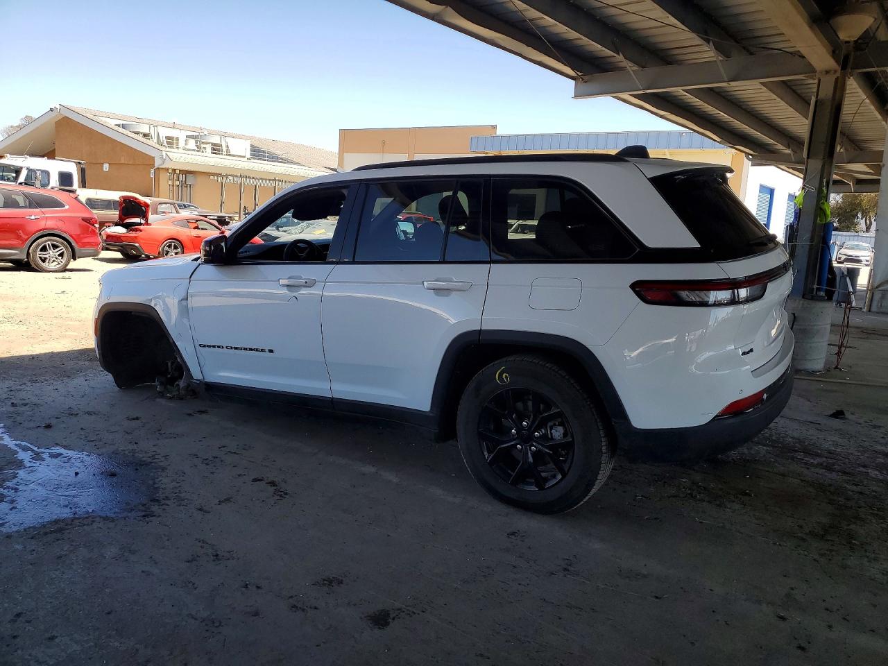 2025 JEEP GRAND CHEROKEE LAREDO — снимка 2