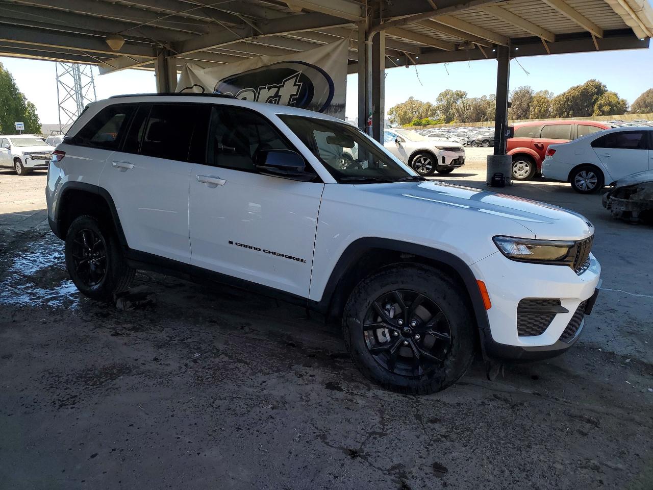 2025 JEEP GRAND CHEROKEE LAREDO — снимка 4