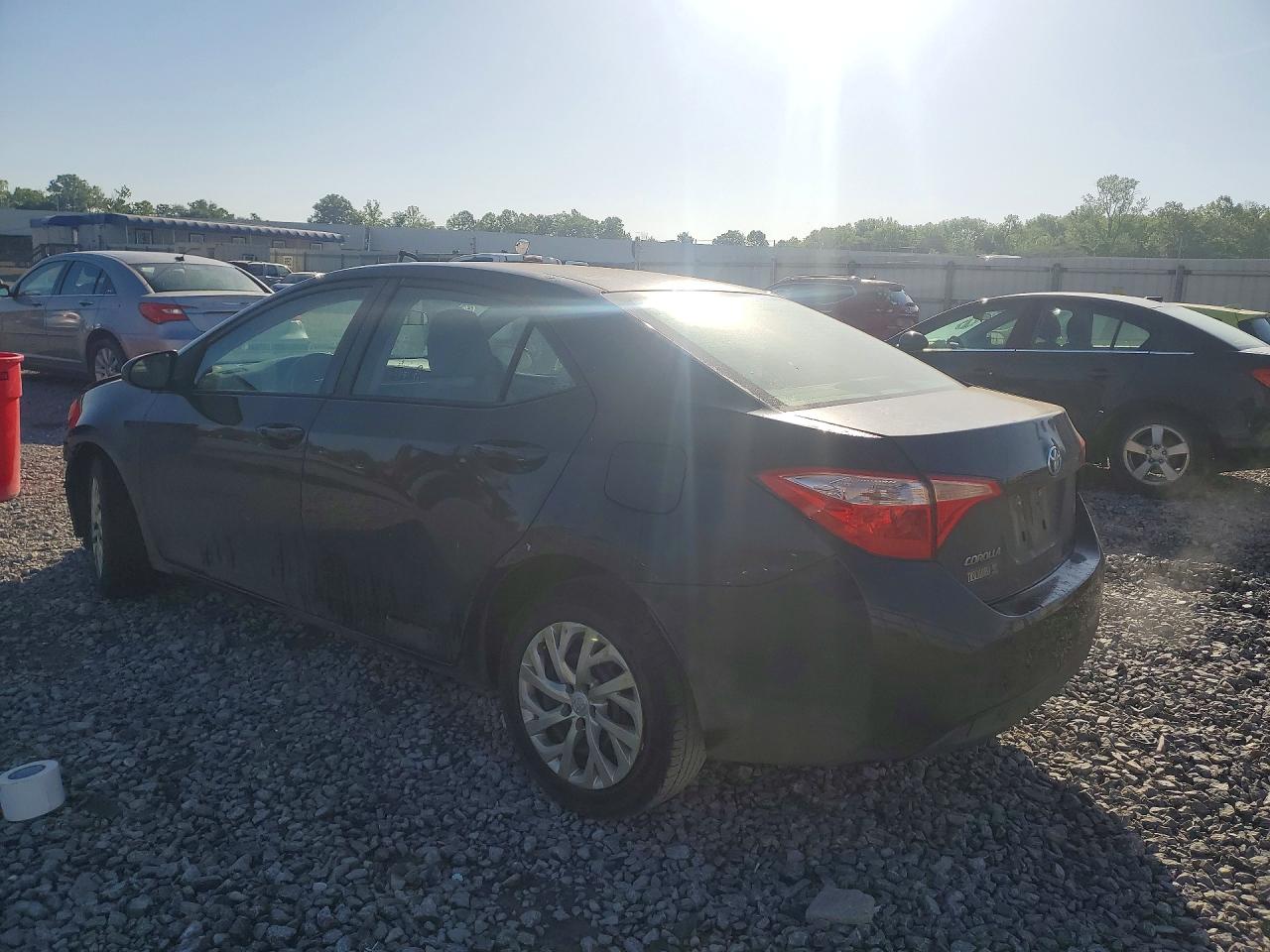 2018 TOYOTA COROLLA LE — снимка 2