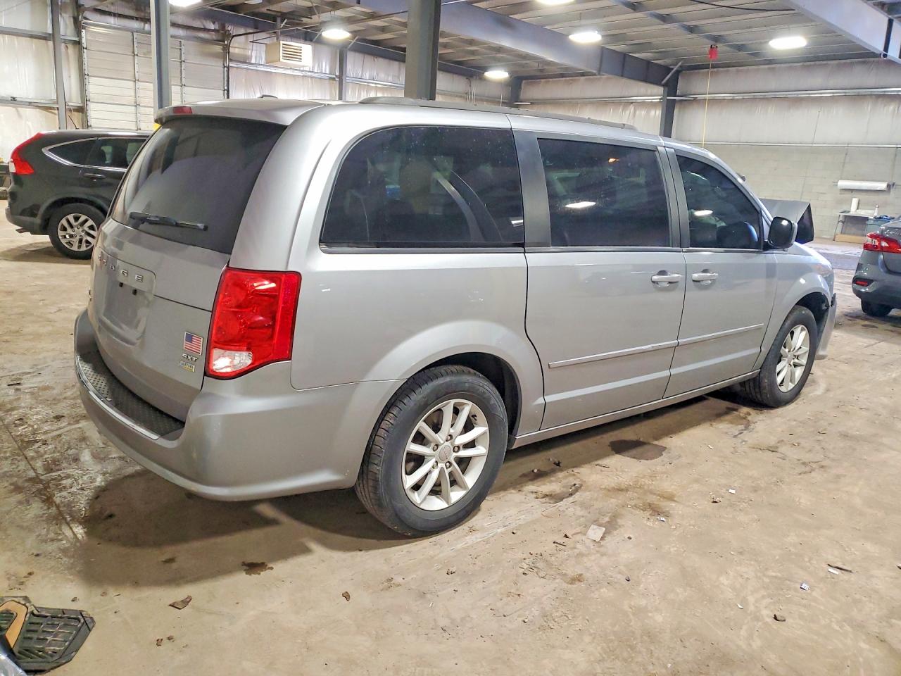 2016 DODGE GRAND CARAVAN SXT — снимка 3