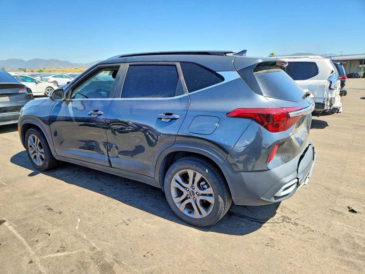 2023 KIA SELTOS S — снимка 2