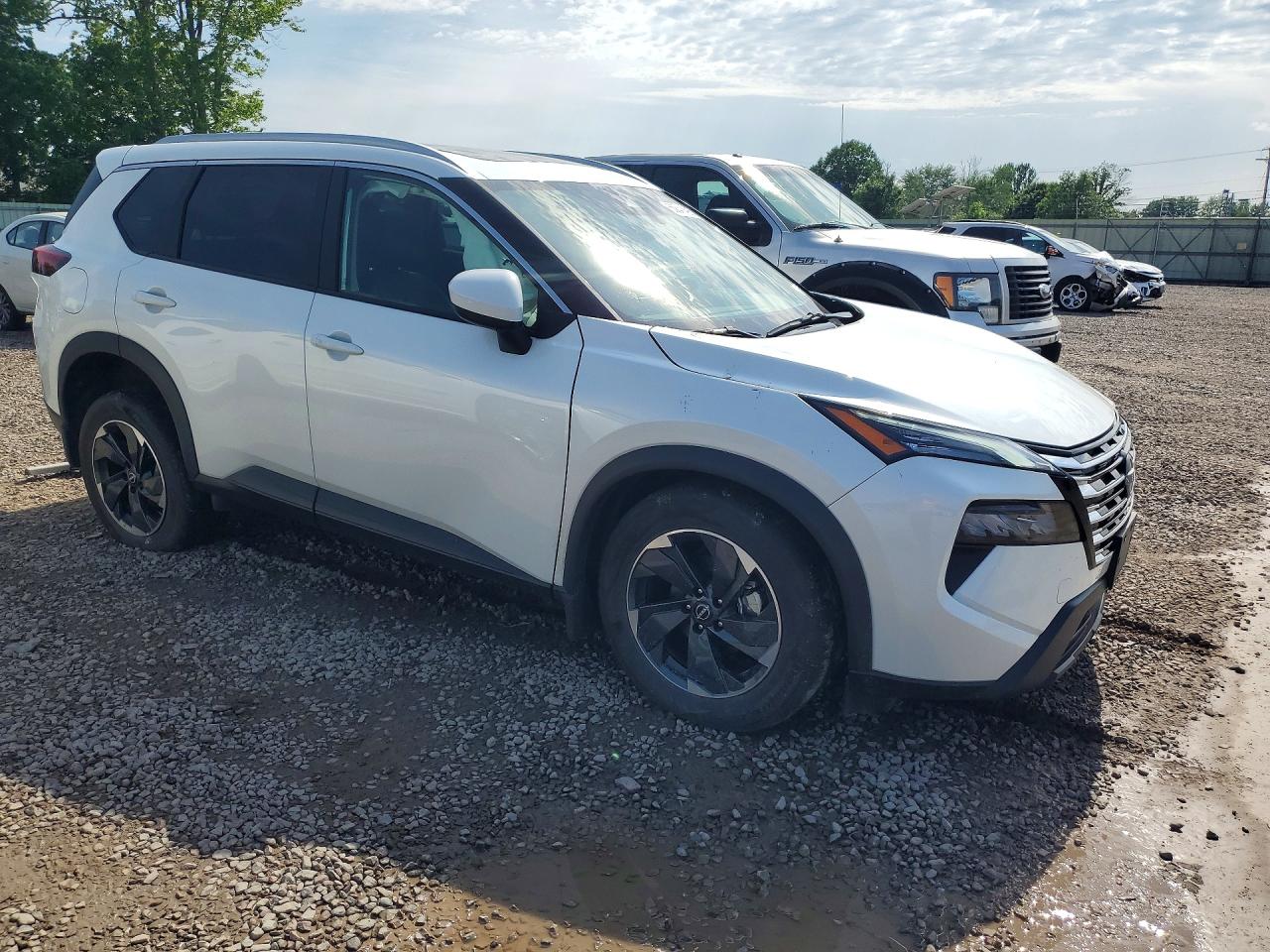 2025 NISSAN ROGUE SV — снимка 4