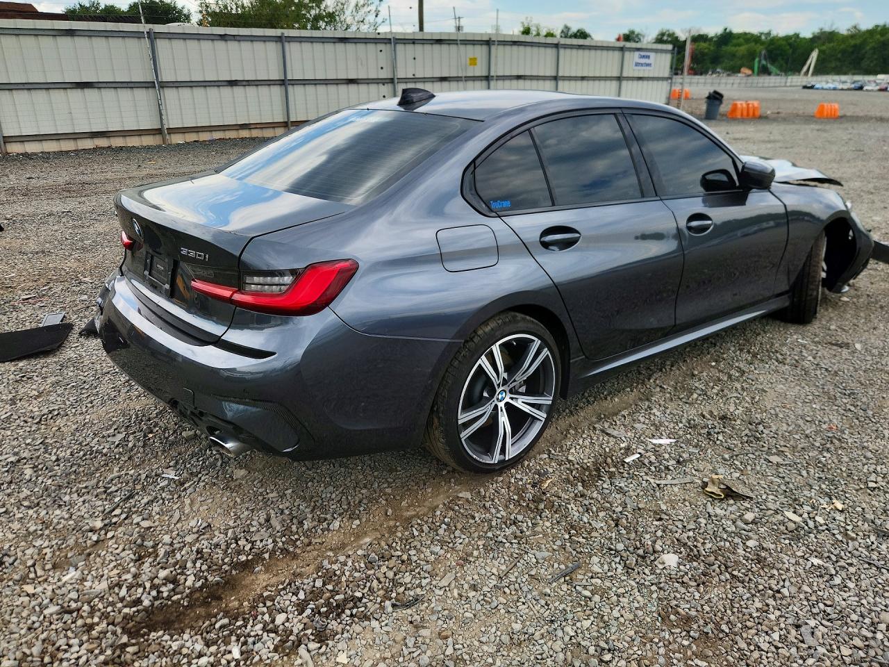 2020 BMW 330XI — снимка 3