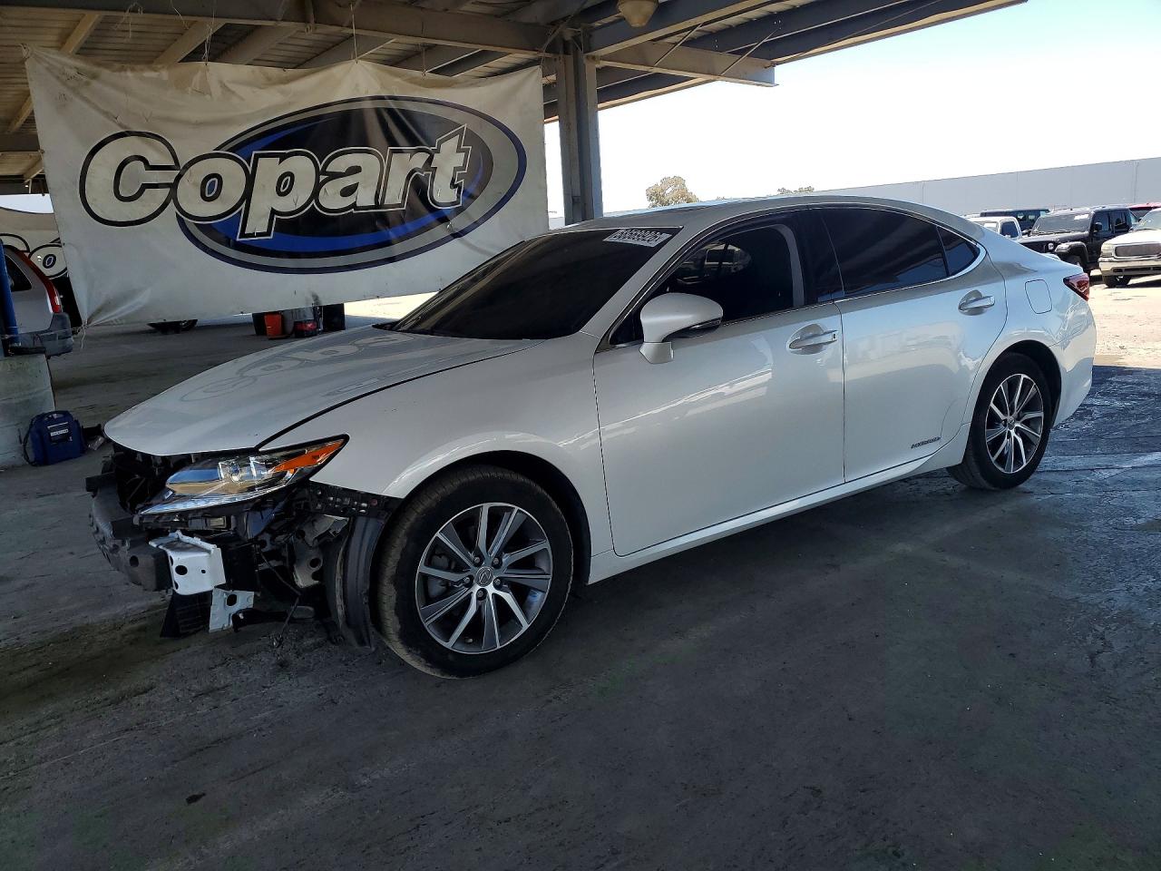 2016 LEXUS ES 300H