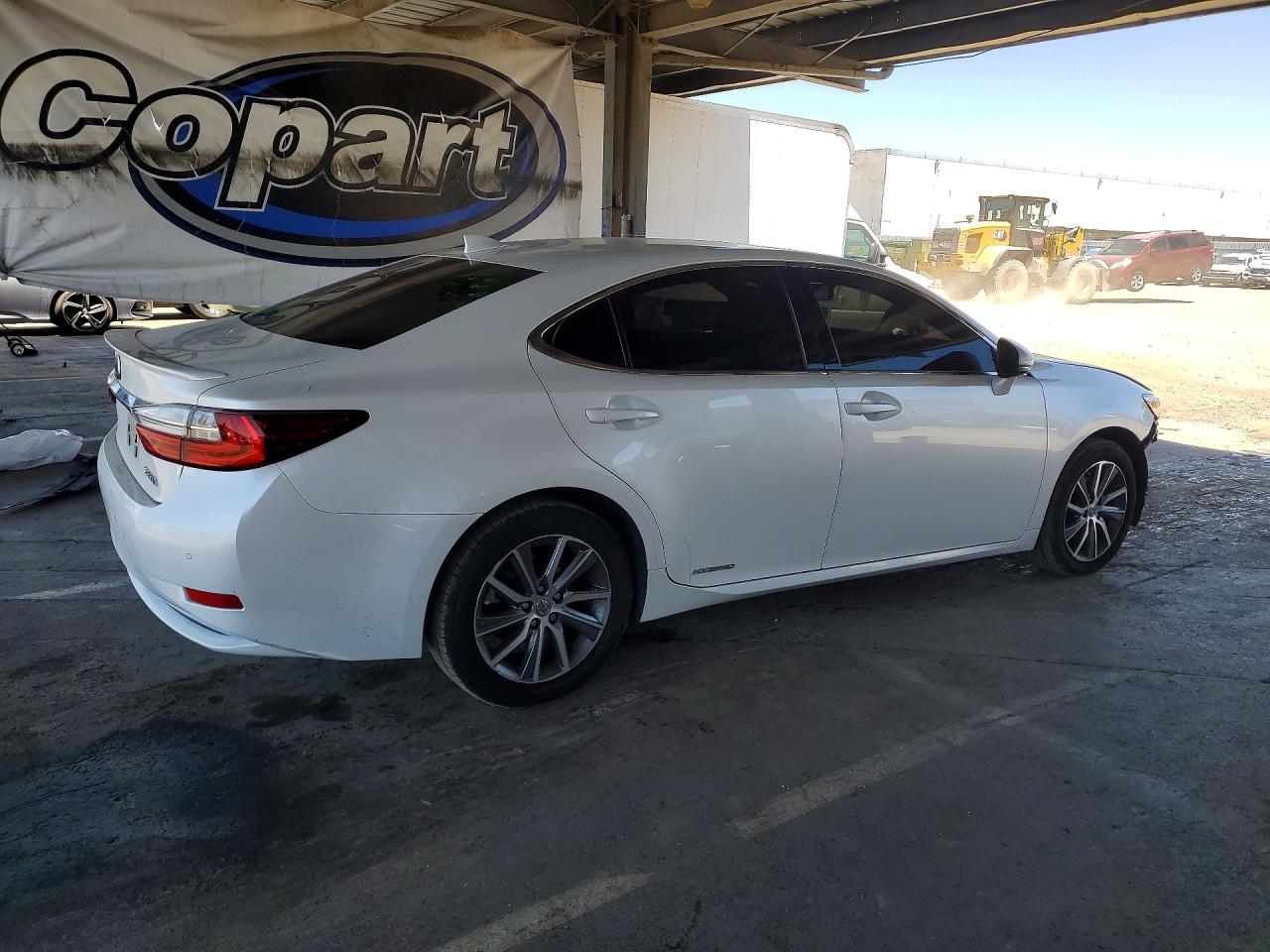 2016 LEXUS ES 300H — снимка 3