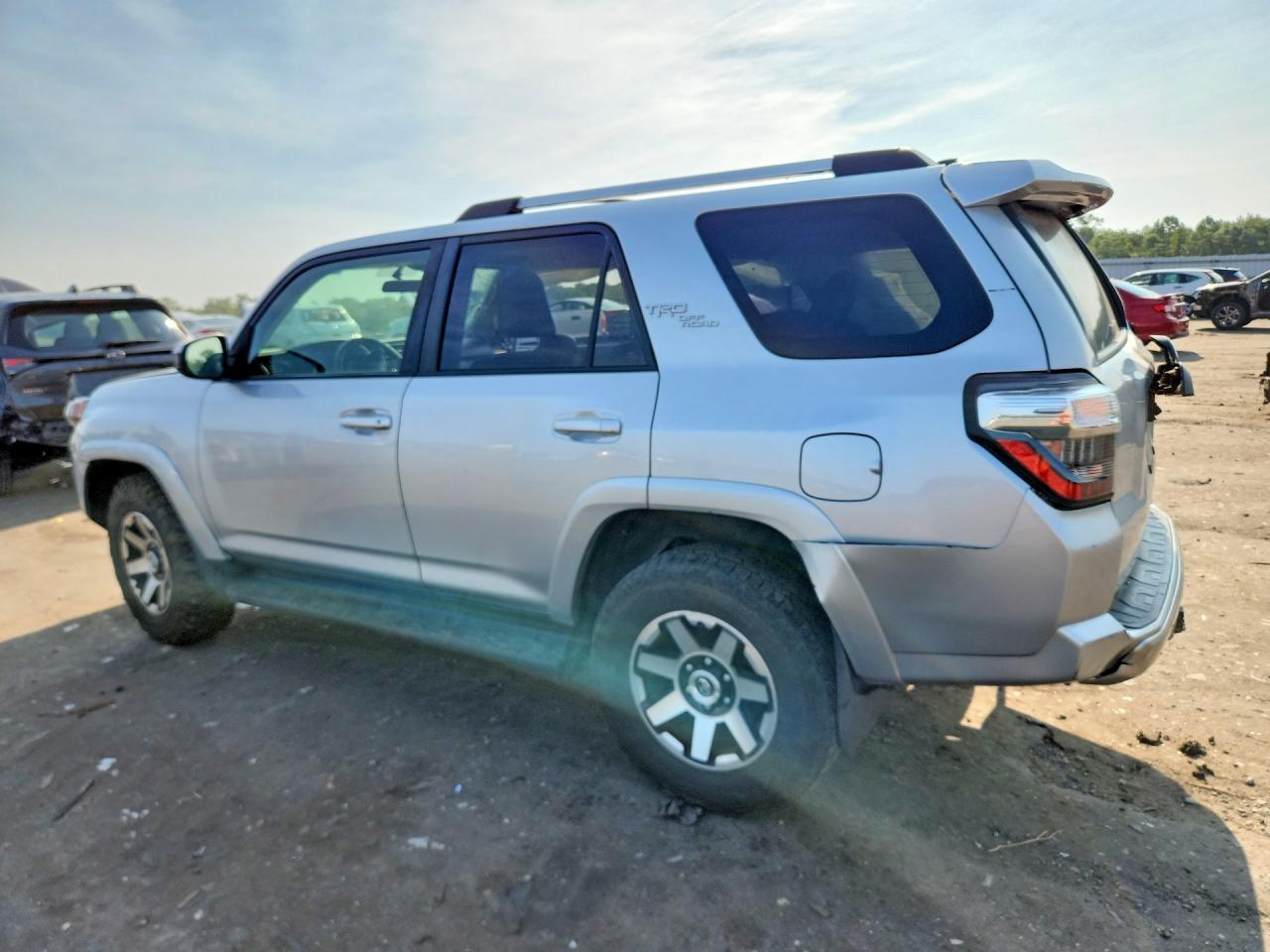 2017 TOYOTA 4RUNNER TRD OFF-ROAD — снимка 2