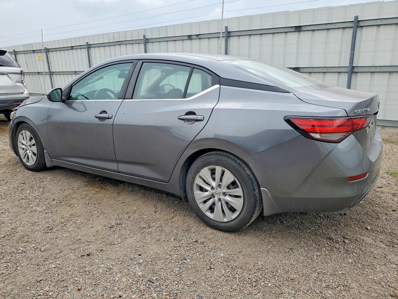 2020 NISSAN SENTRA S — снимка 2