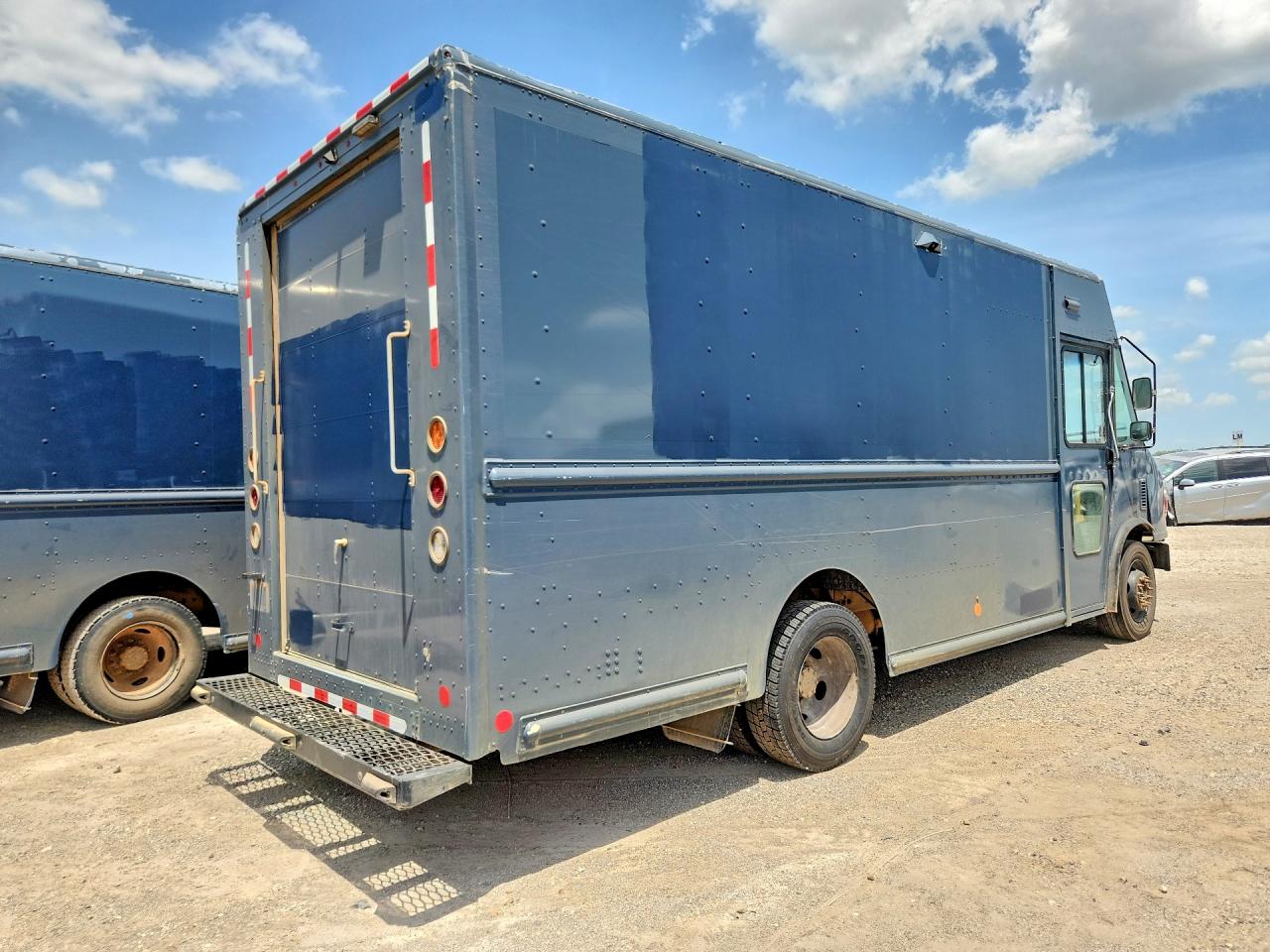 2021 FORD F59 — снимка 3