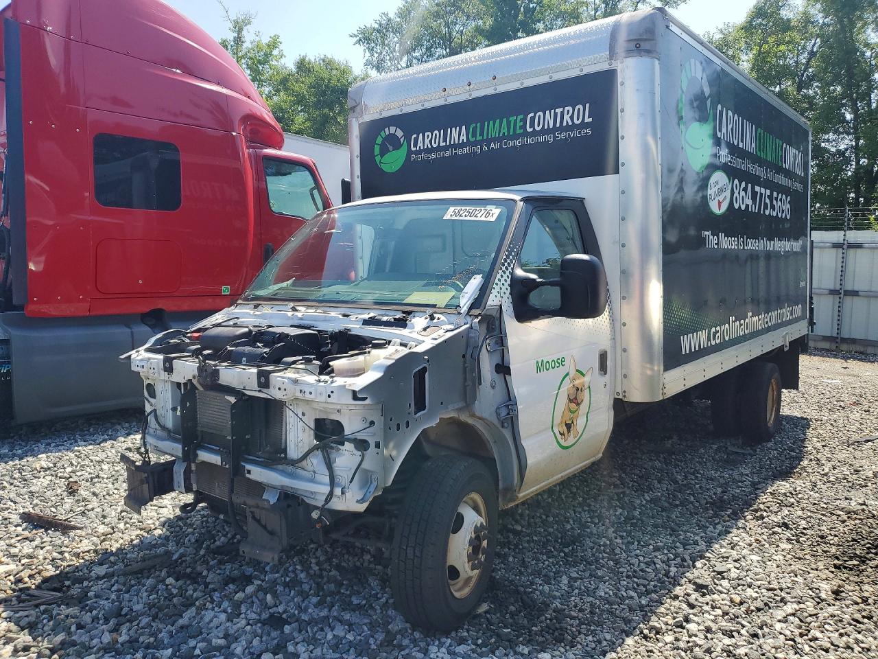 2022 FORD E450SD AMB