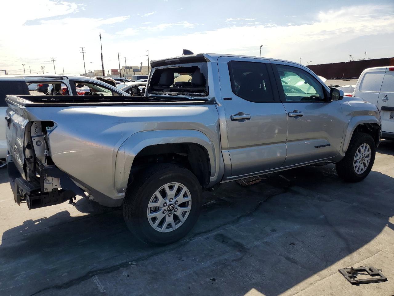 2025 TOYOTA TACOMA SR5 — снимка 3