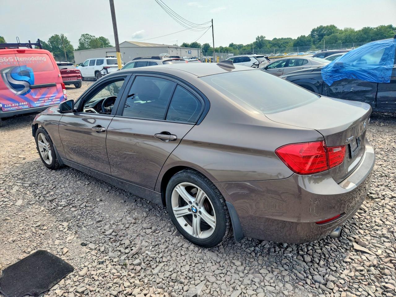 2014 BMW 320 I XDRIVE — снимка 2